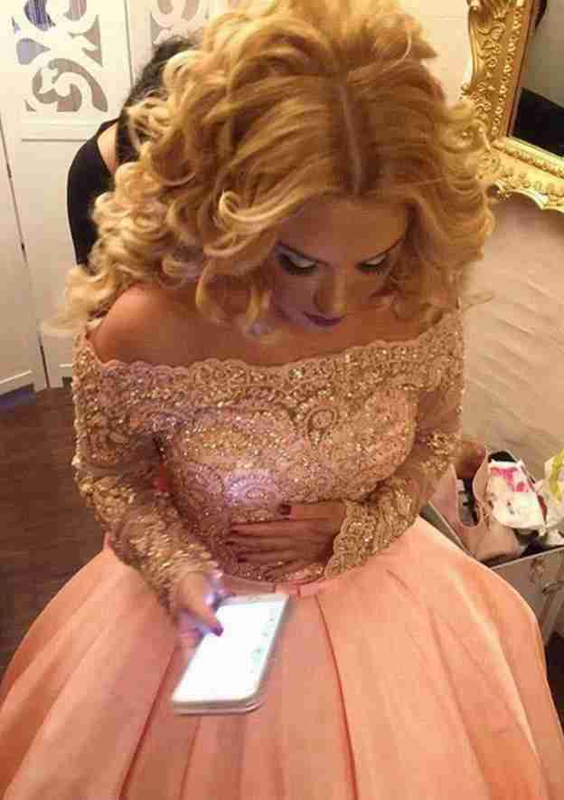 Satin Princess Wedding Dresses A Line Off The Shoulder Bride Dress Pleats Wedding Gowns main image 0