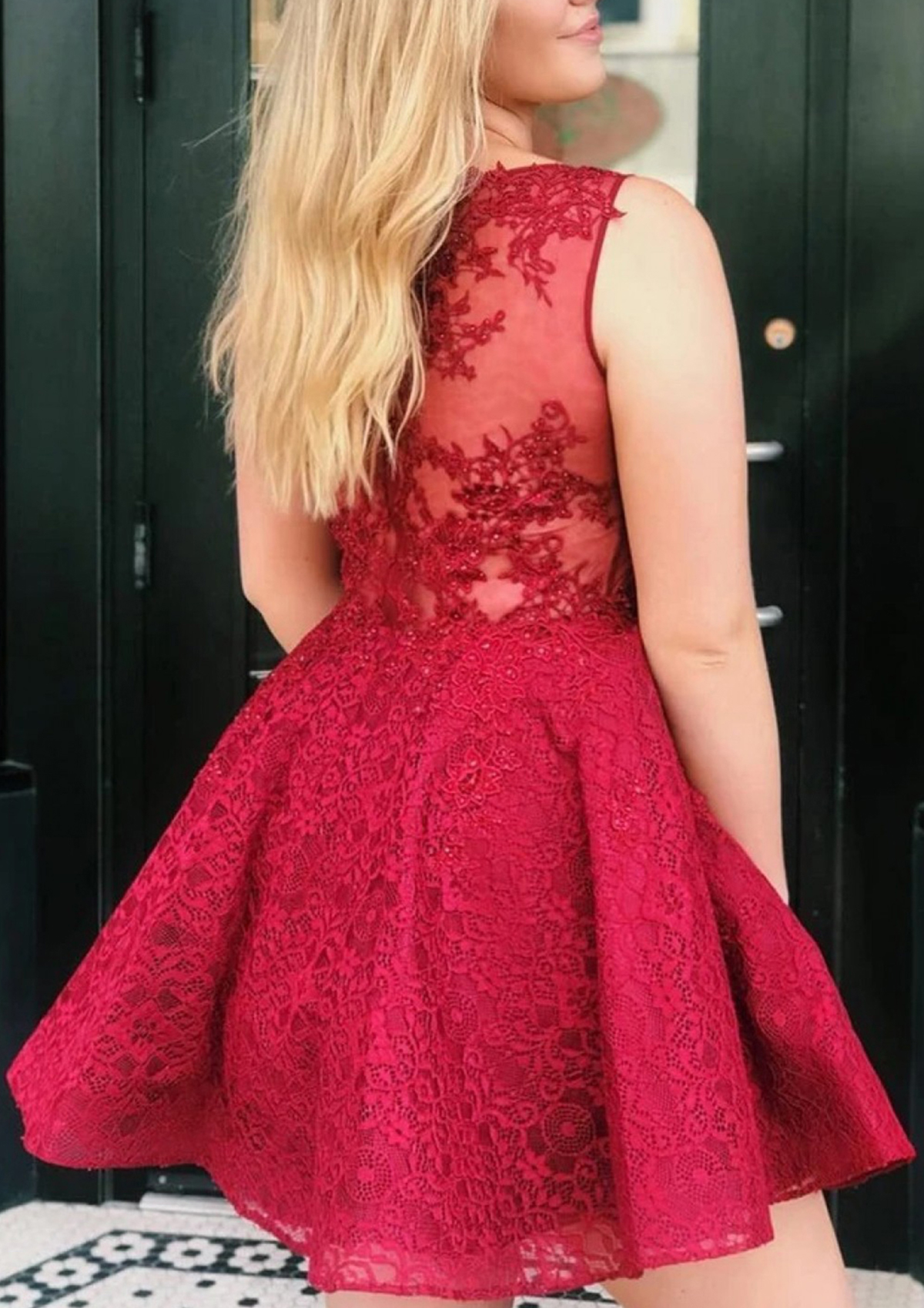 A-line V Neck Sleeveless Lace Short/Mini Homecoming Dress With Beading
