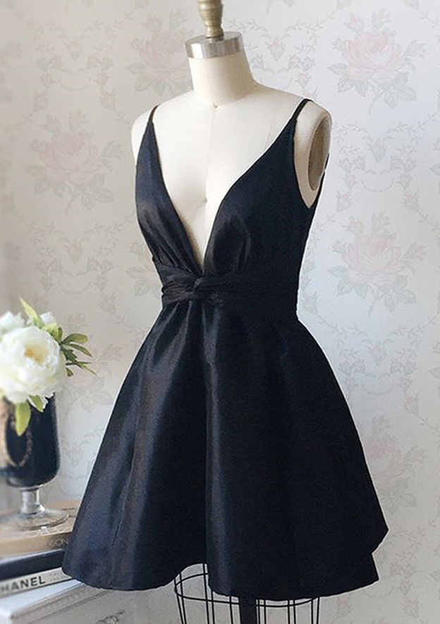A-Line/Elegant V-neck Sleeveless Taffeta Prom Dresses