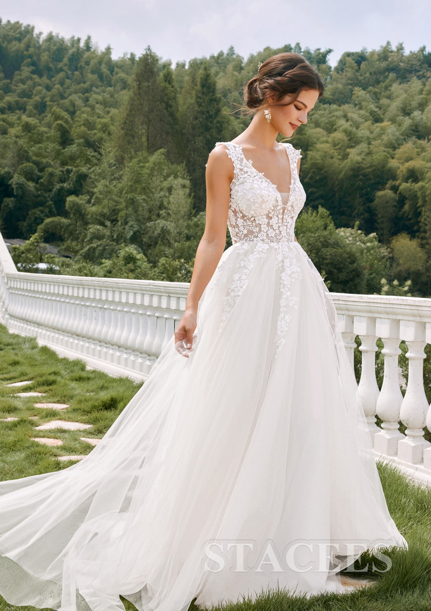 Light and shop lace wedding dress