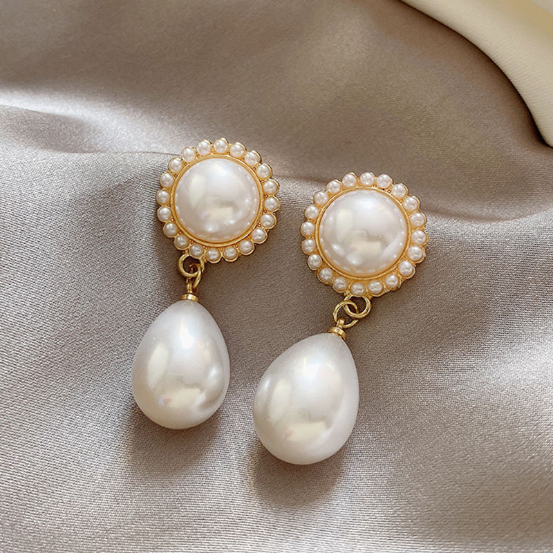 Romantic Sweet Ladies' Alloy Earrings with Pearl