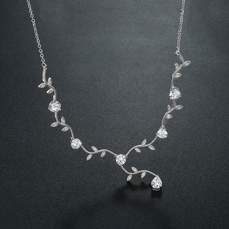 Gorgeous Stylish Ladies' Drops Leaves Copper Necklace with Zircon