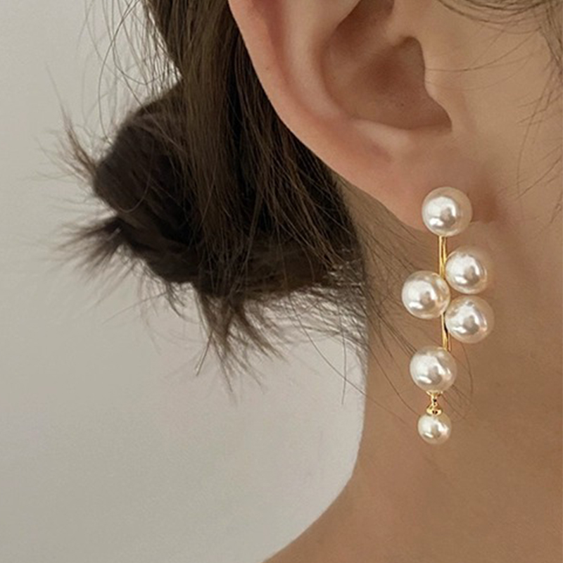 Chic Classic Women's S925 Silver Earrings with Imitation Pearls