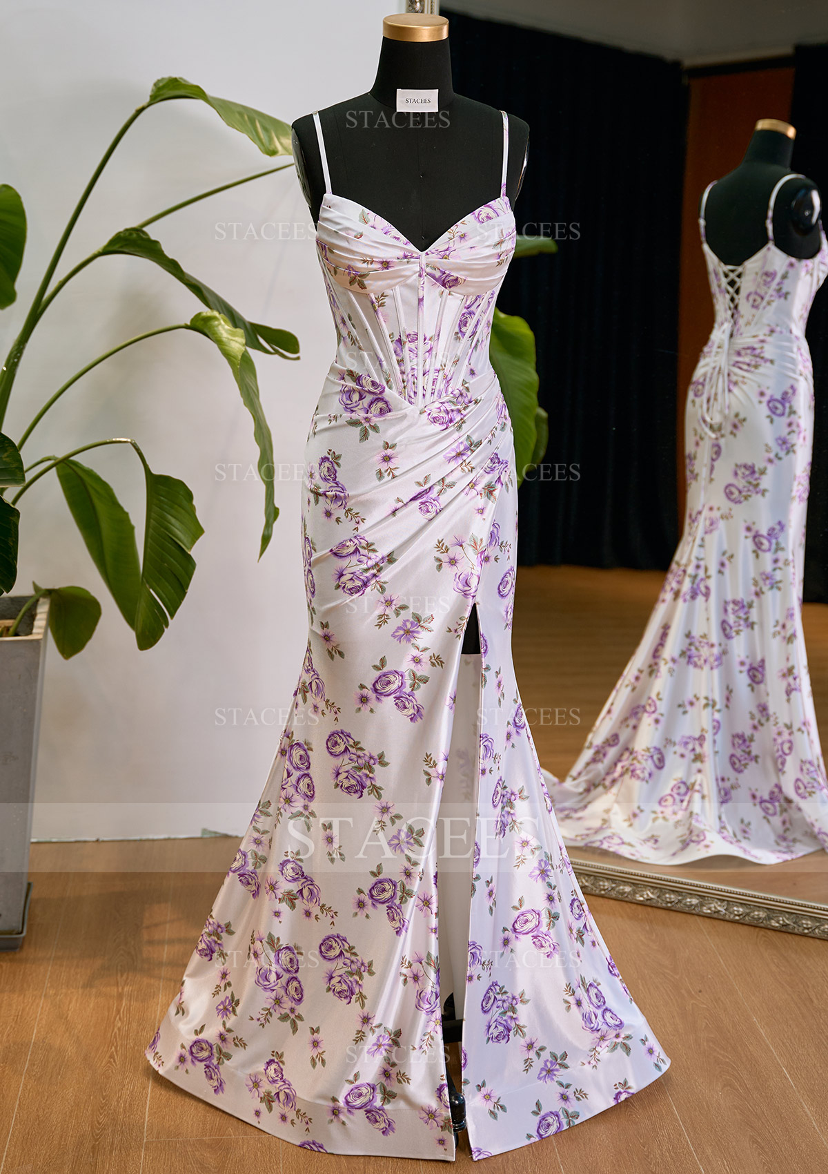 Trumpet/Mermaid Silk like Satin Prom Dress V Neck Sweep Train with Split Floral Print